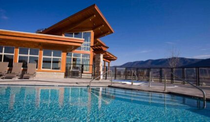 Tobiano summers landing pool